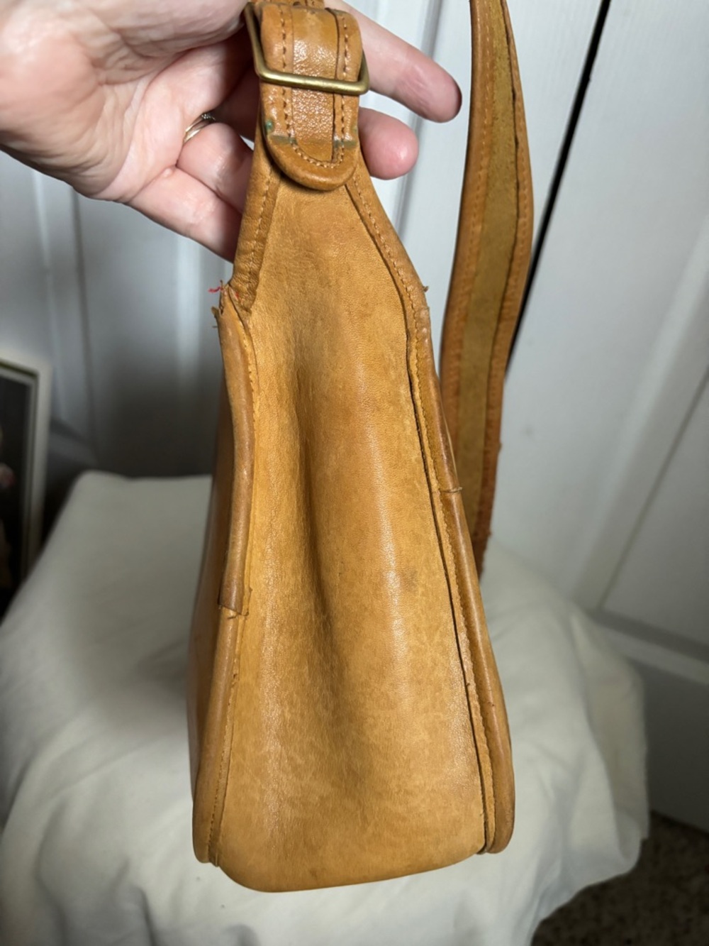 Vintage 1970’s Coach Classic Pouch, New York City! - Picture 6 of 16